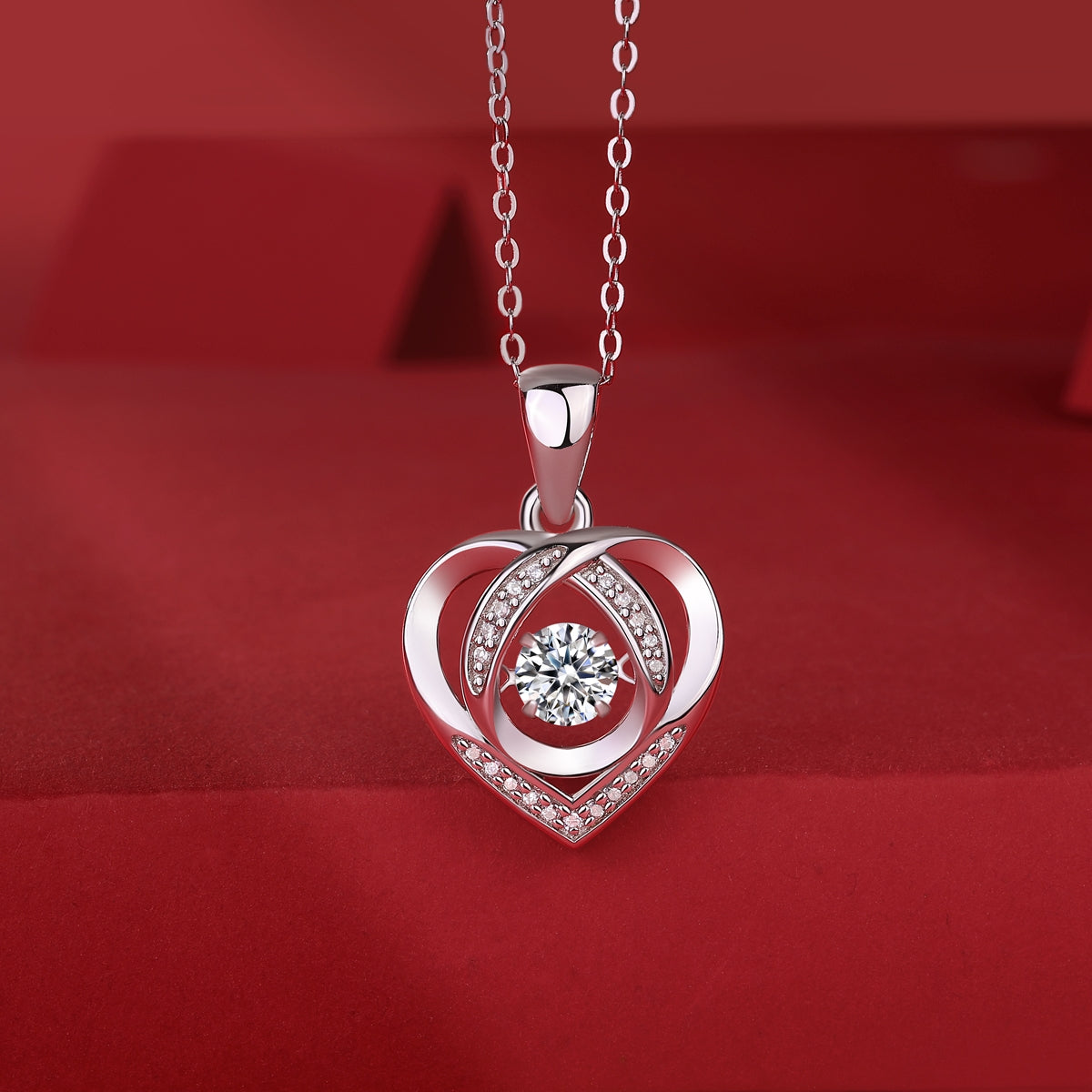 Luxury Heart Pendant Necklace Set with Moissanite Diamond