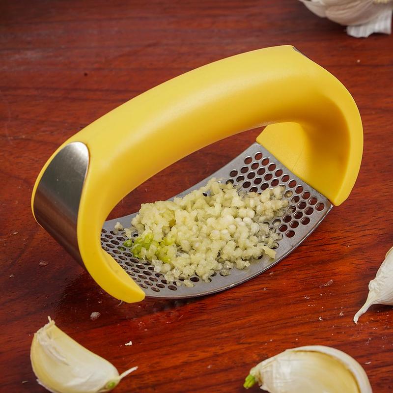 Stainless Steel Garlic Press, Manual Curved Masher for Garlic and Fruit