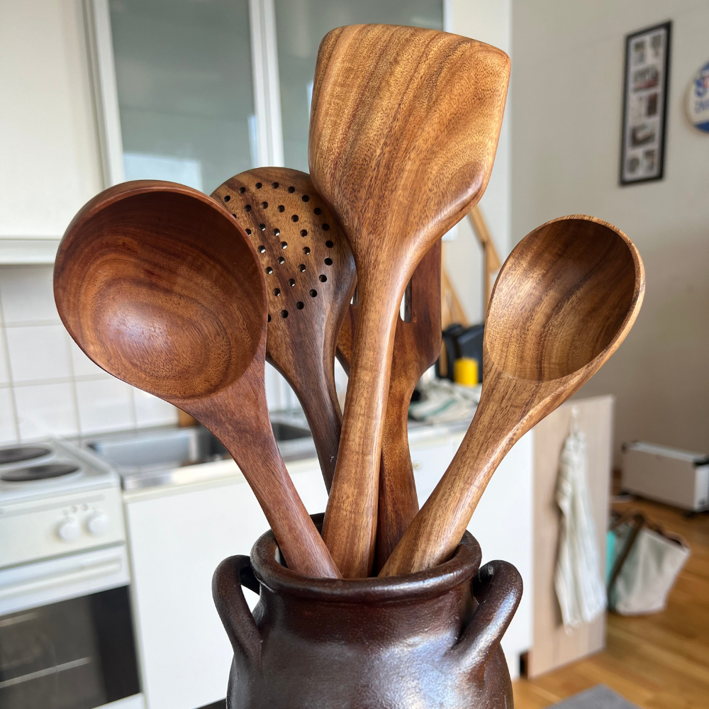 5-Piece Walnut Wooden Kitchen Utensil Set with Rustic Design