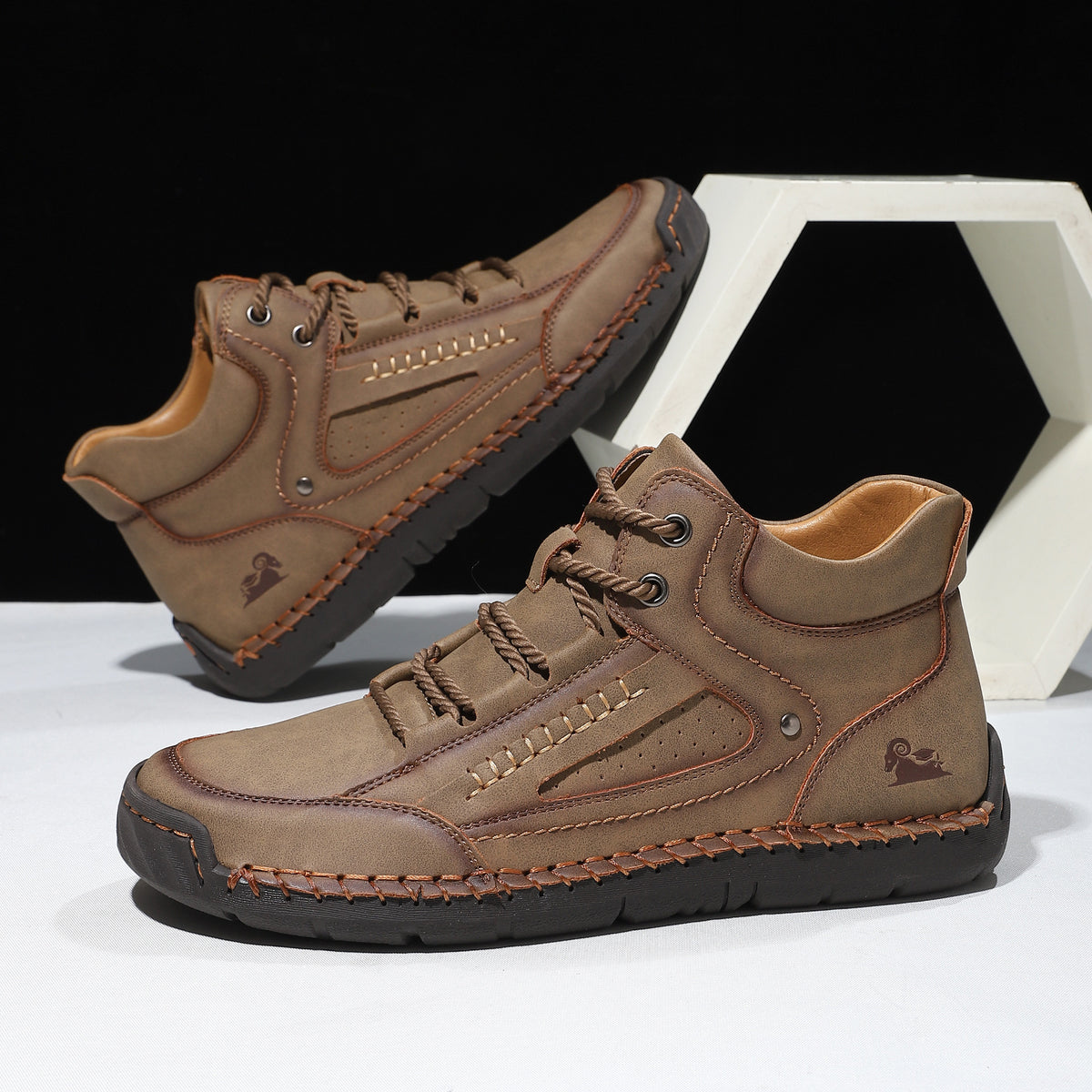 Men's Breathable Flat-Lace High-Top Shoes with Leather Lining
