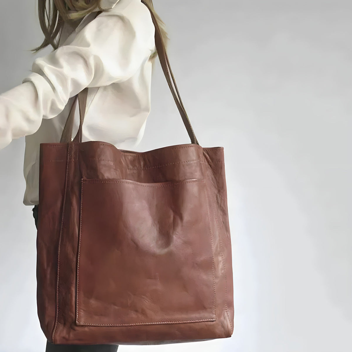 Women's Vintage Handbag with Zip Closure and Roomy Interior