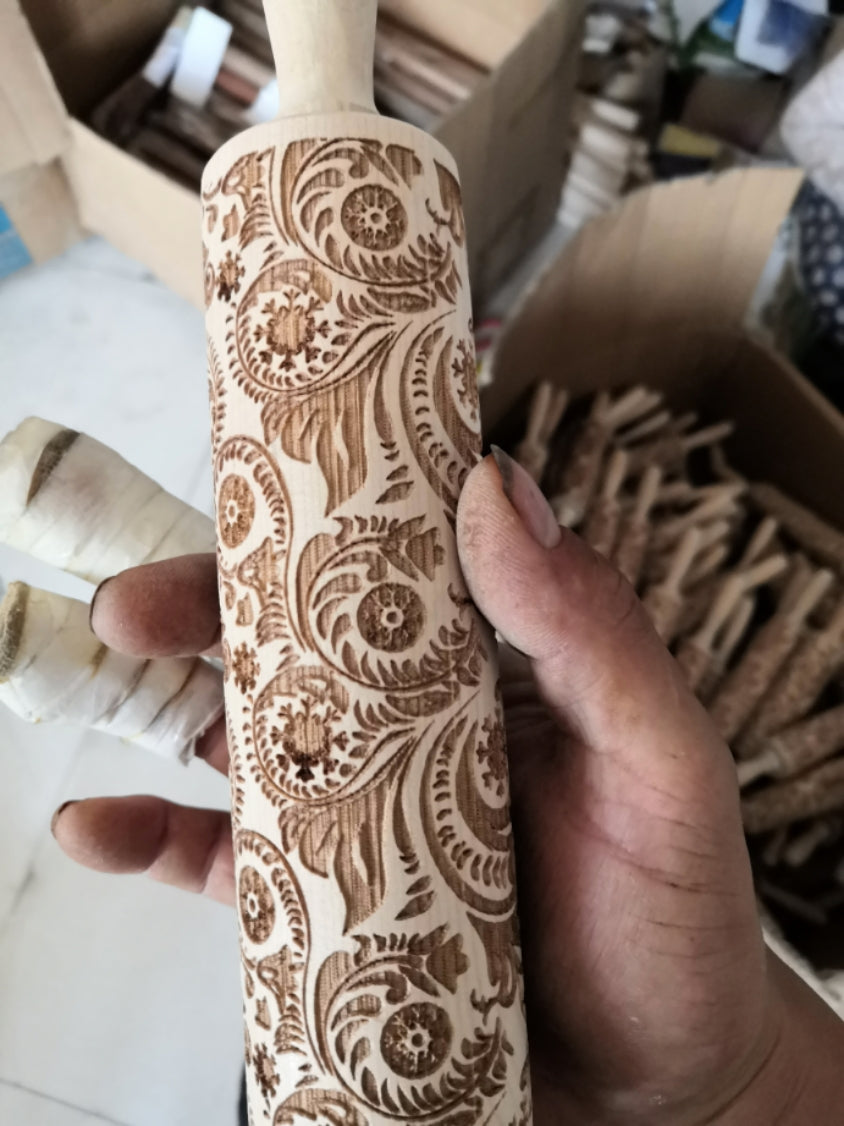 Wooden Christmas Embossing Rolling Pin for Cookies and Dough