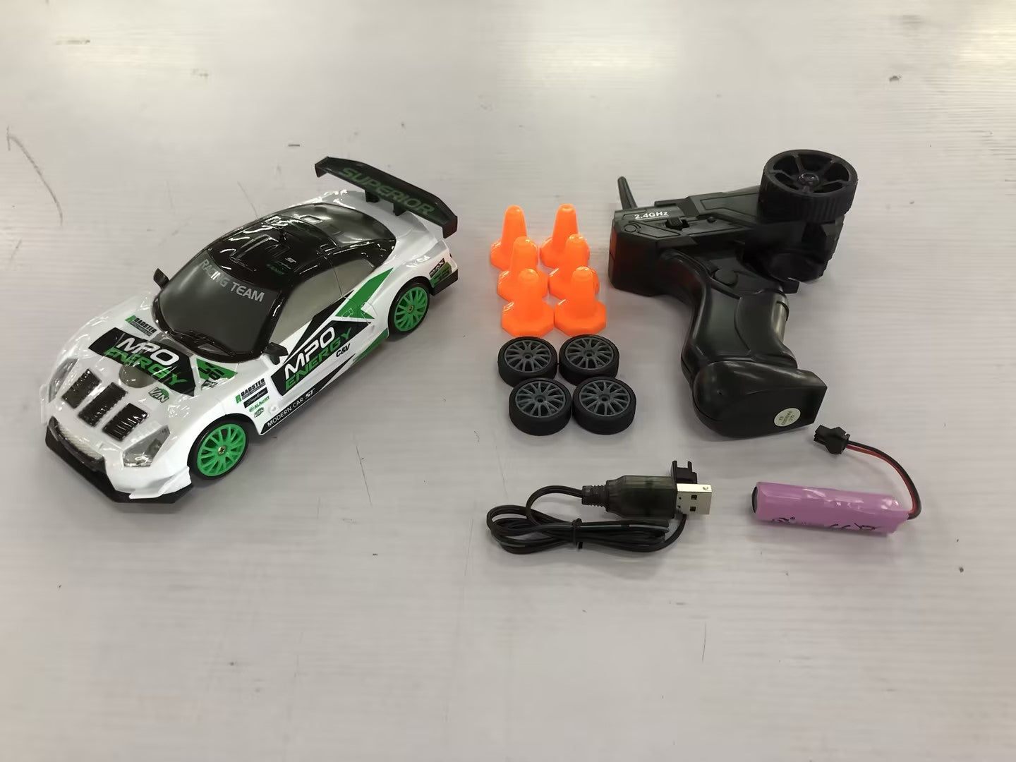 2.4G Remote Control Drift Car With 4WD, Racing Toy For Kids