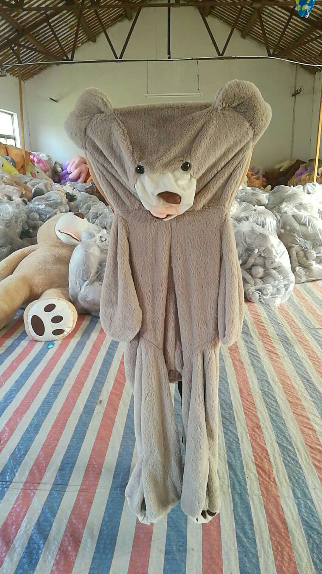 Giant Teddy Bear Plush Toy, Huge Soft Toy up to 340cm