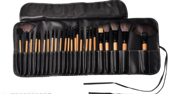 24-Piece Professional Makeup Brush Set in Gift Bag