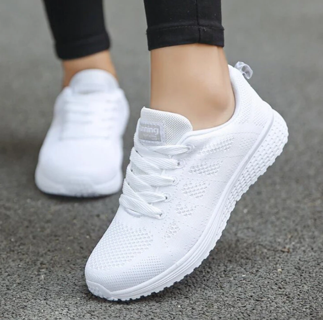 Women's Lightweight Mesh Sports Sneakers with EVA Sole