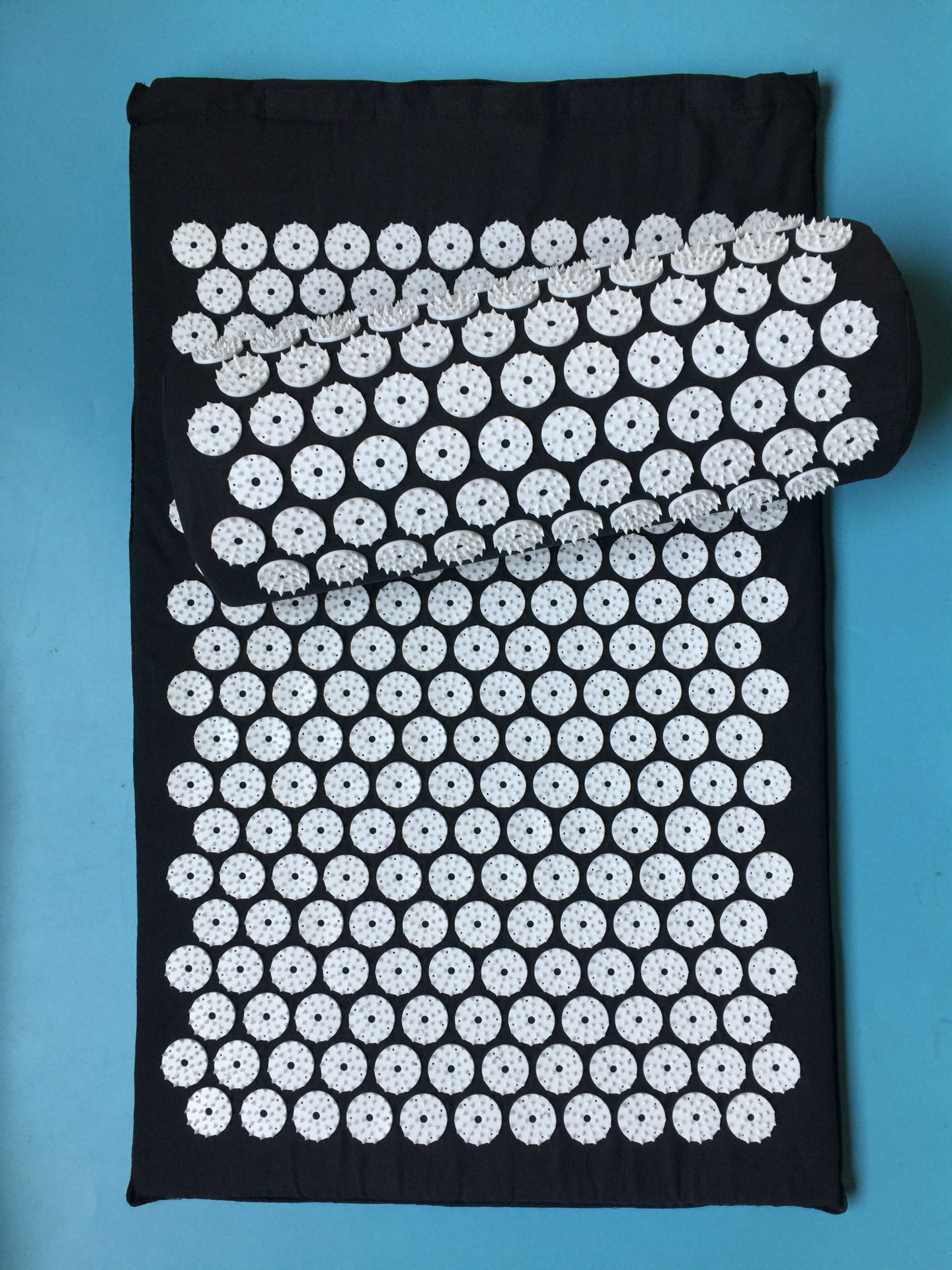 Acupressure Yoga Cushion and Massage Pillow, Spike Mat for Home Relaxation