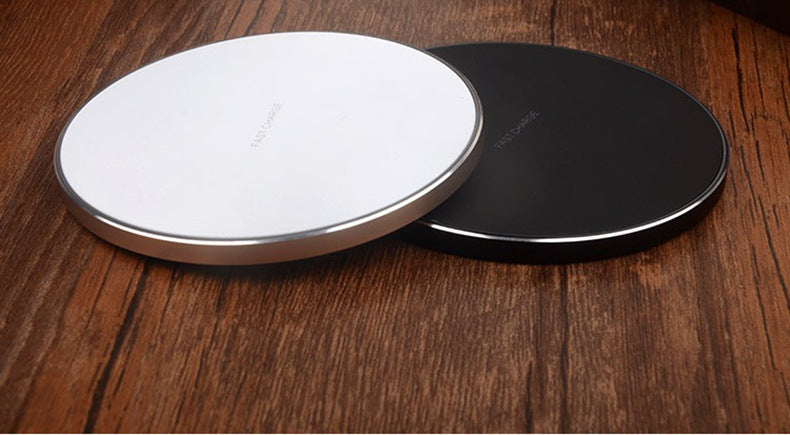 Slim Wireless Charging Pad with Fast Charge and Copper Coil