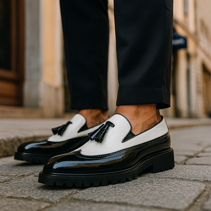 Dalton | Premiumloafers med krokodilprägling och tofsar