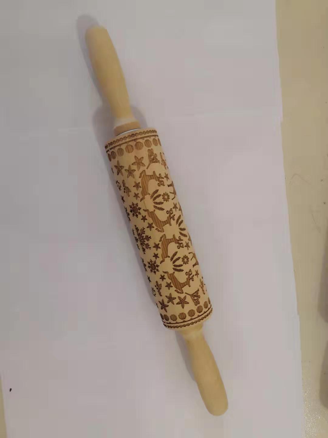 Wooden Christmas Embossing Rolling Pin for Cookies and Dough