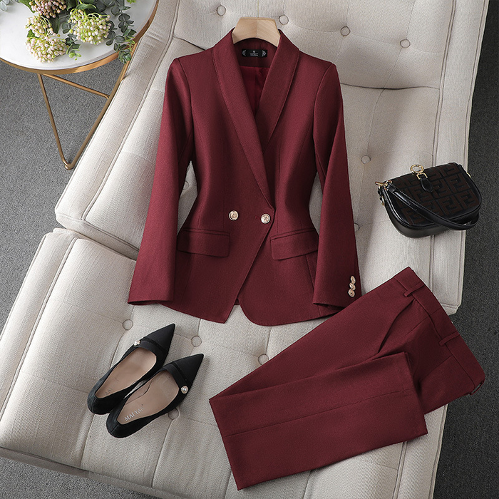 Skreddersydd dobbeltspent blazer og todelt dress for kvinner