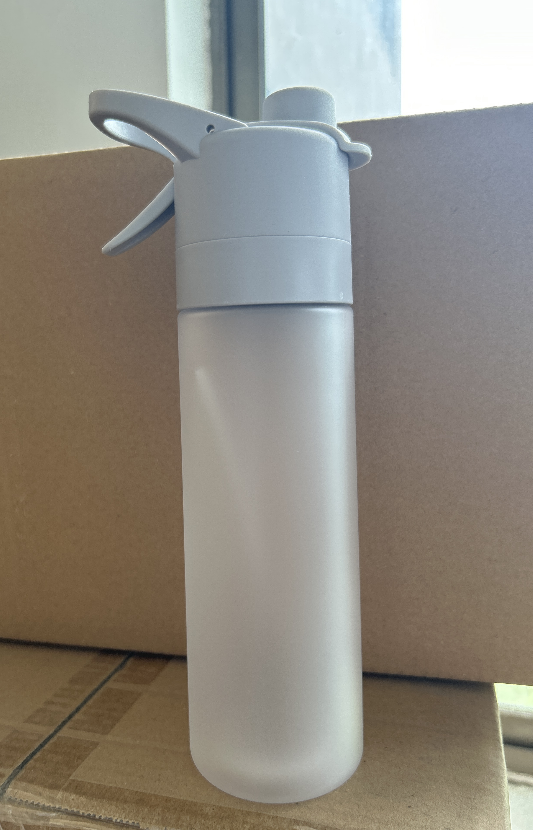 Spray Water Bottle With Handle Strap For Sport And Travel