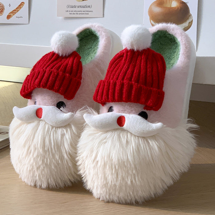 Chaussons en peluche avec le Père Noël, mignons et chauds pour l’hiver à la maison