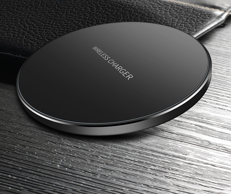 Slim Wireless Charging Pad with Fast Charge and Copper Coil