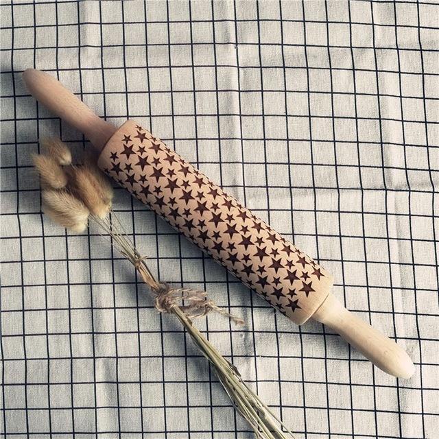 Wooden Christmas Embossing Rolling Pin for Cookies and Dough