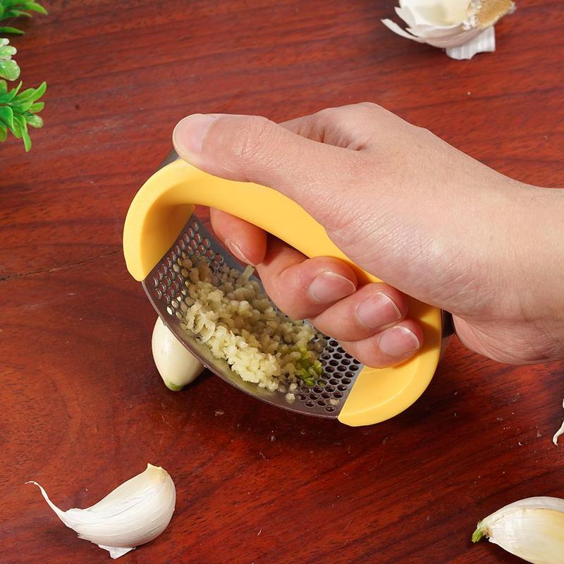 Stainless Steel Garlic Press, Manual Curved Masher for Garlic and Fruit