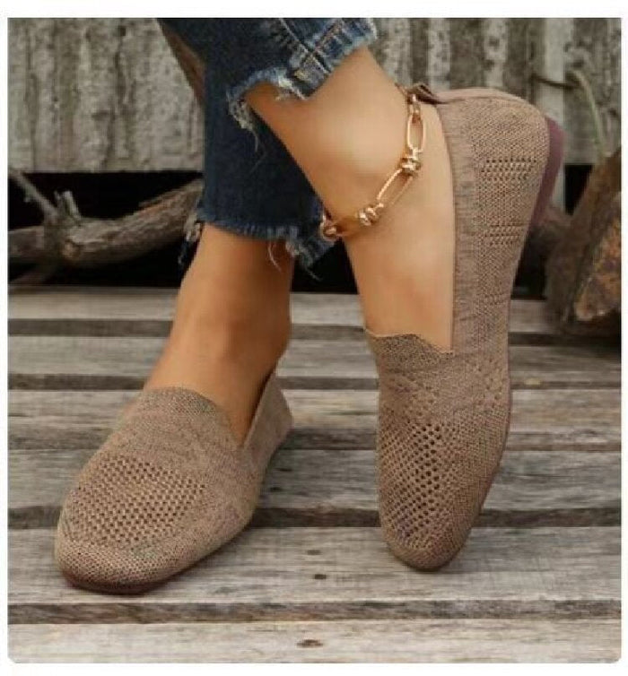 Mocasines sin cordones perforados para mujer con punta redonda