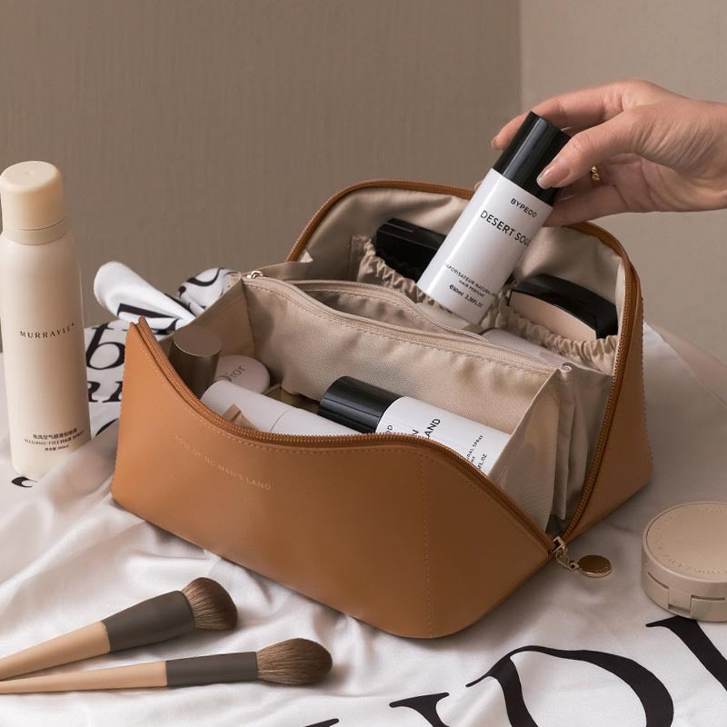 Large Capacity Women's Travel Cosmetic Bag In Soft Leather