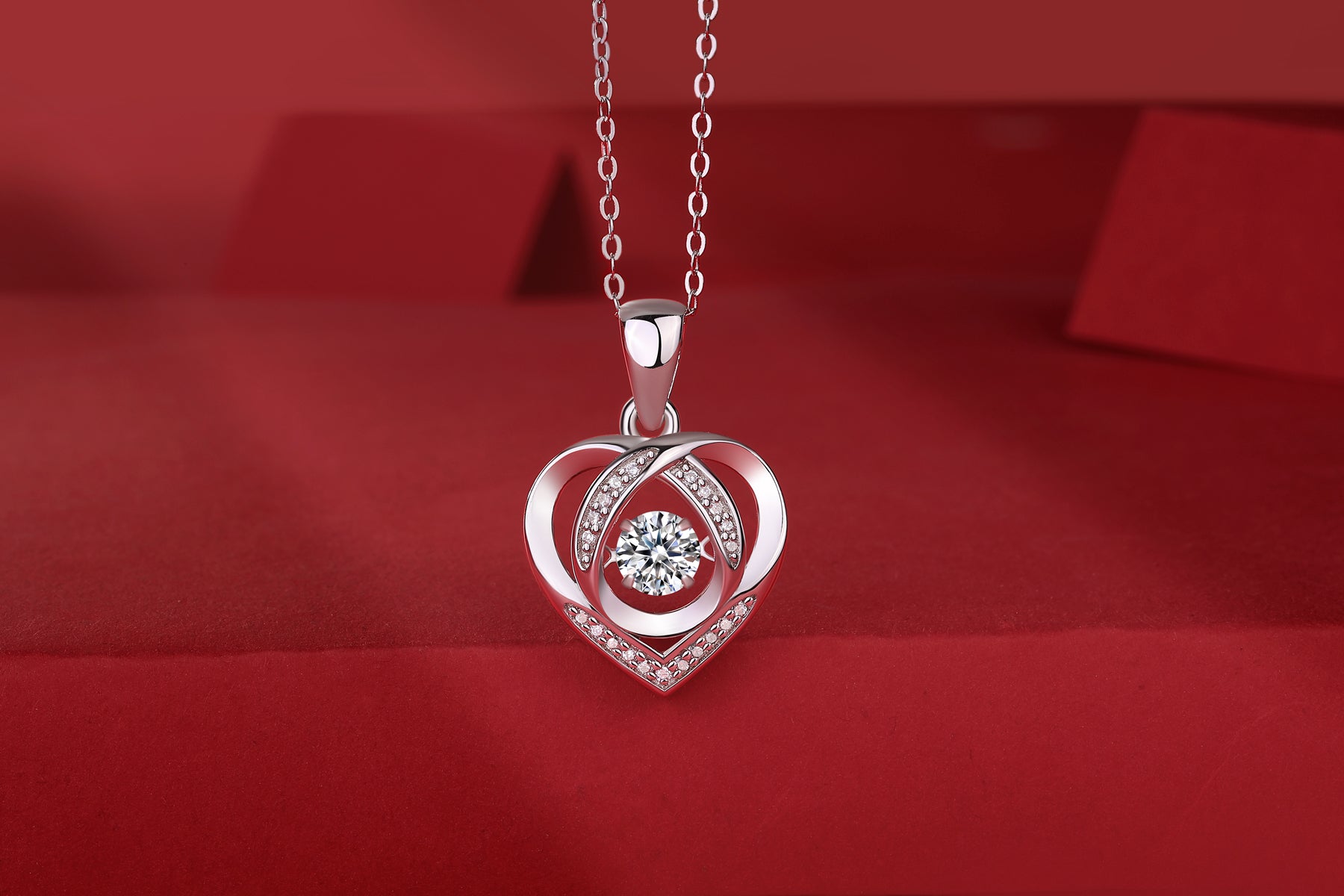 Luxury Heart Pendant Necklace Set with Moissanite Diamond