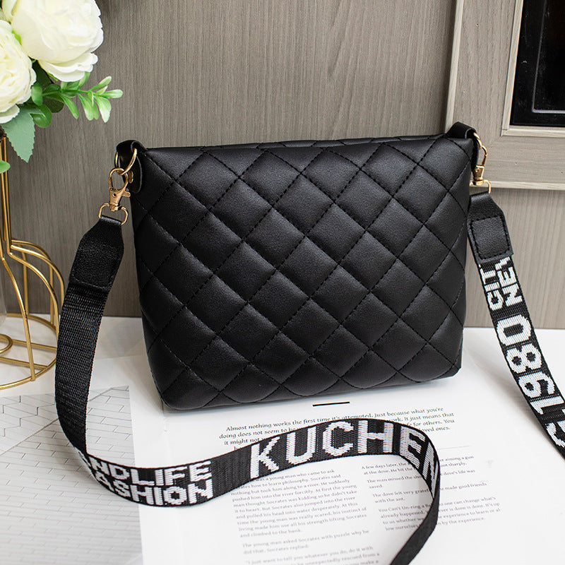 Small Embroidered Chain Crossbody Bag for Women