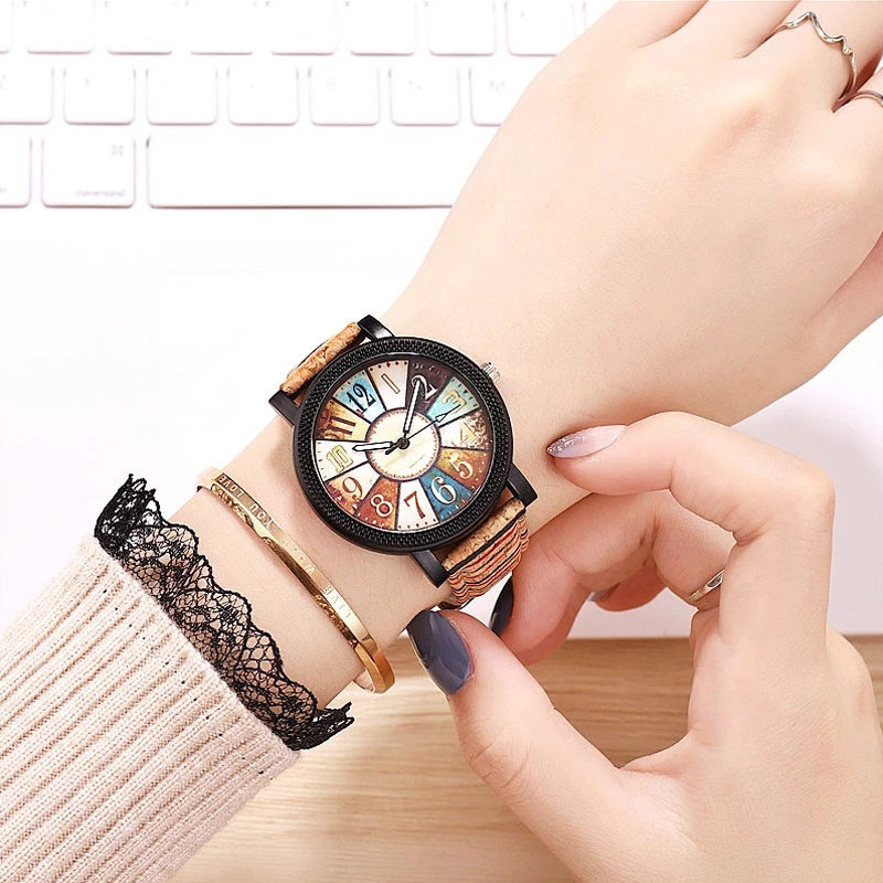 Casual Vintage Leather Strap Women's Quartz Wrist Watch Gift