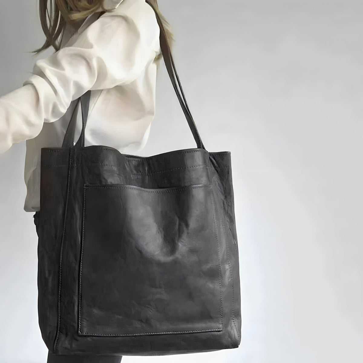 Women's Vintage Handbag with Zip Closure and Roomy Interior