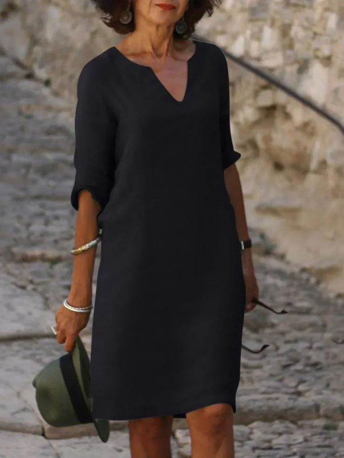 Valentina | Lässiges Kleid mit mittellangen Ärmeln und V-Ausschnitt