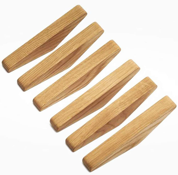 Set med 6 minimalistiska vägghängare i trä med rundad design