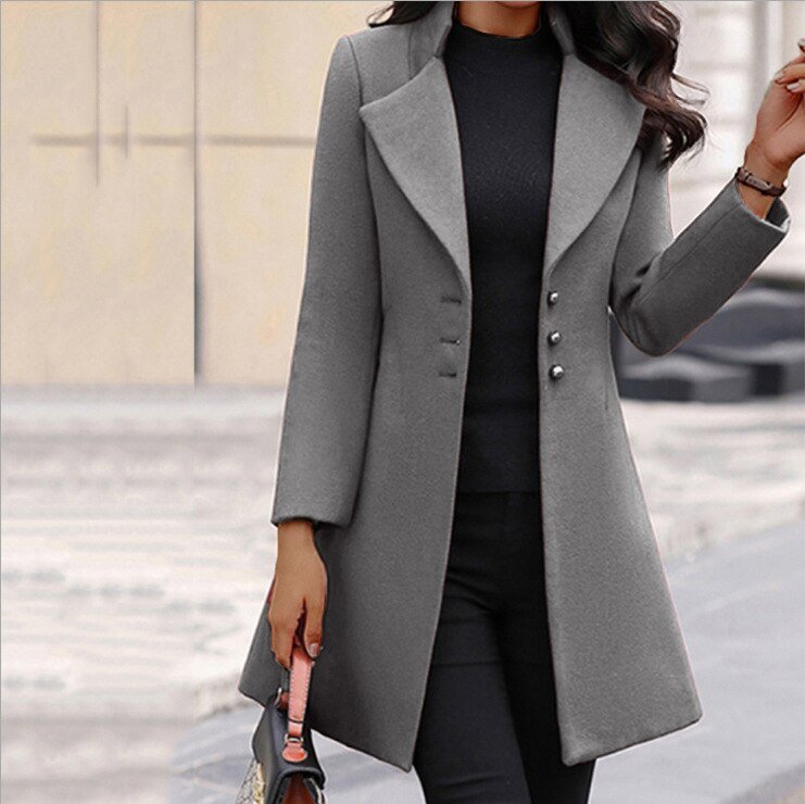 Women's Elegant Coat with Turn-Down Collar and Shiny Buttons