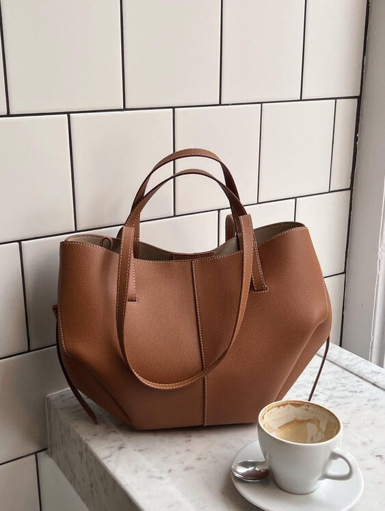 Women's Vintage Tote Bag with Secure Closure and Shoulder Straps